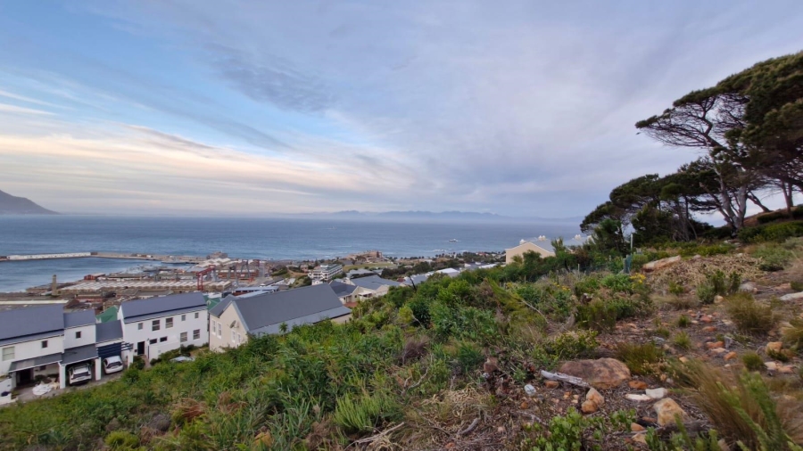 4 Bedroom Property for Sale in Harbour Heights Western Cape